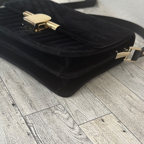Massimo Dutti Black Velvet Crossbody Bag - Picture 7 of 15